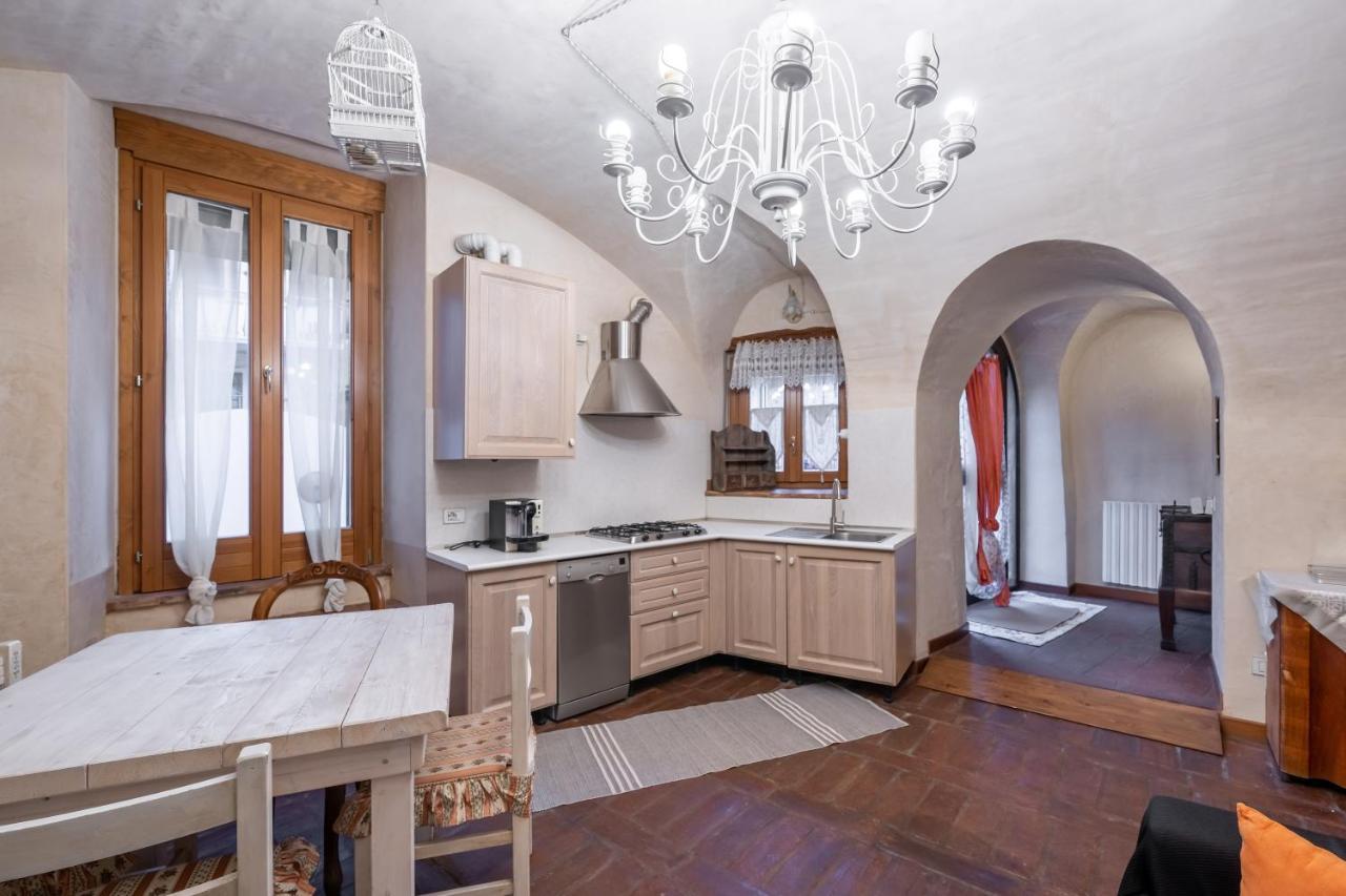 Apartamento Le Chateau Franciacorta - By Host4U Colombaro  Exterior foto