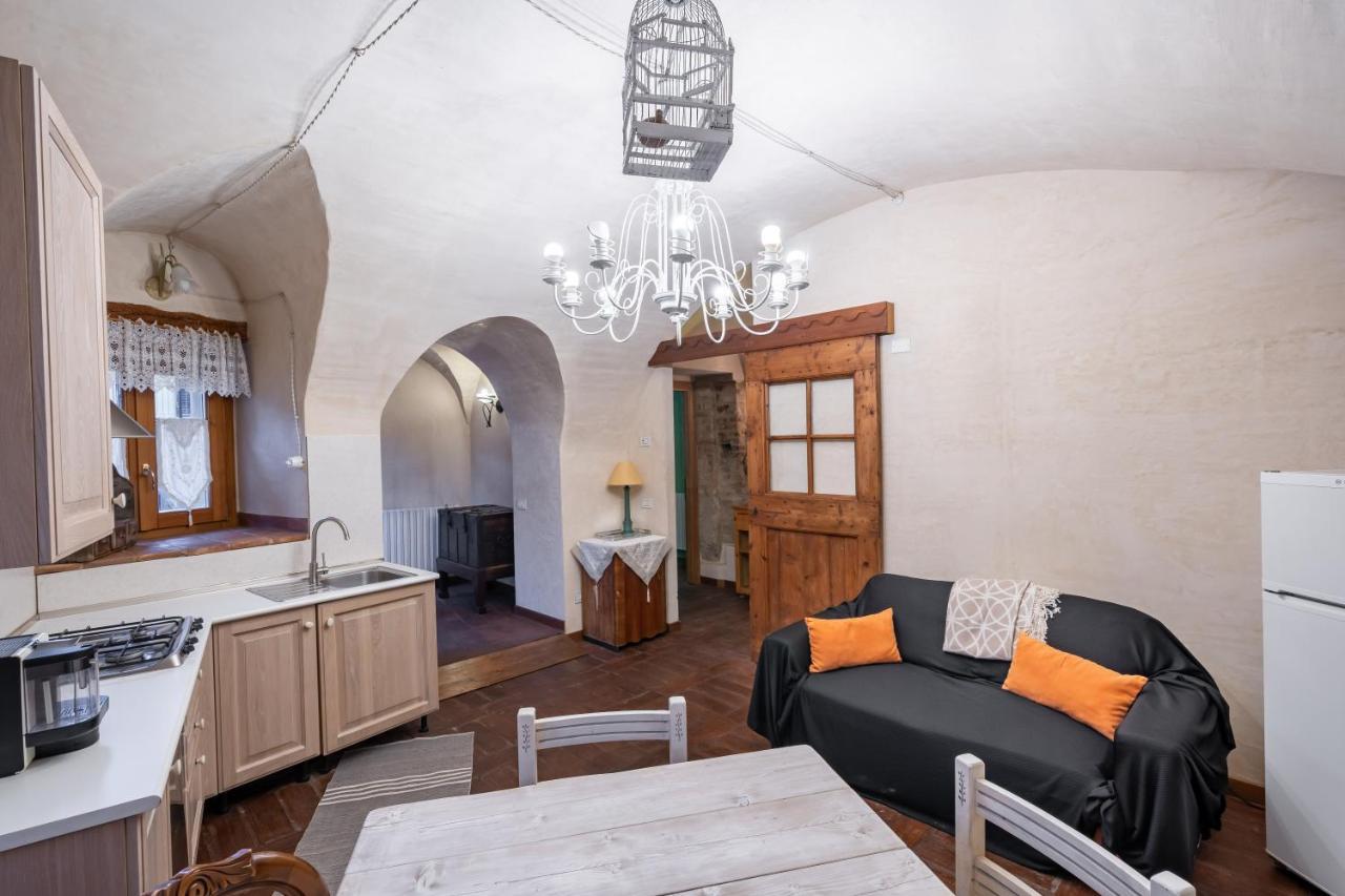 Apartamento Le Chateau Franciacorta - By Host4U Colombaro  Exterior foto